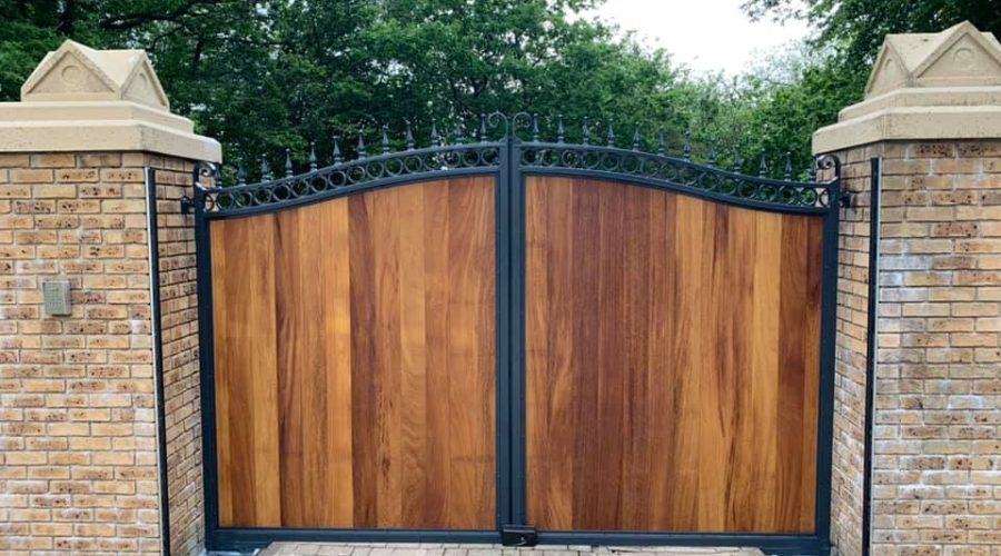 brown gate with black edging
